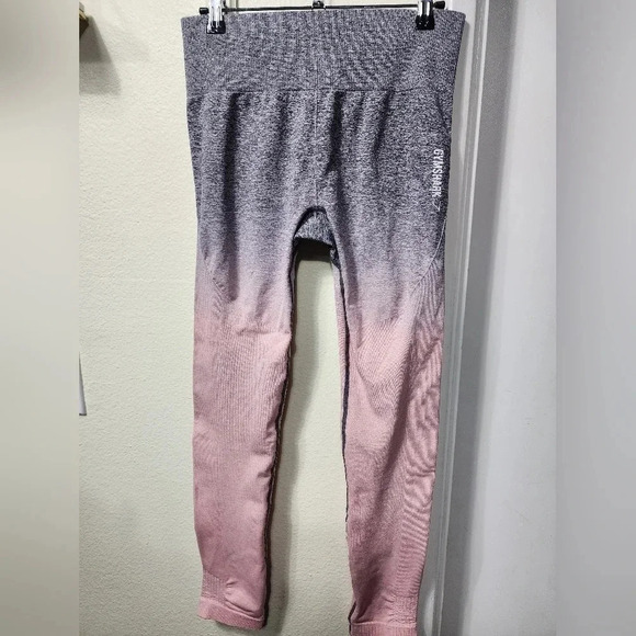 Gymshark Seemless Ombre Grey and Pink Leggings Size Medium - Picture 1 of 6